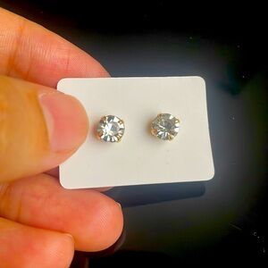 diamond stud earrings